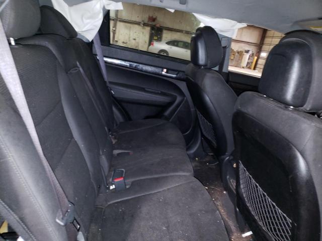 Photo 11 from auction – 2014 KIA SORENTO LX with VIN 5XYKTCA64EG436680
