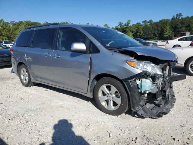 Photo 4 from auction – 2011 TOYOTA SIENNA LE with VIN 5TDKK3DC9BS154053