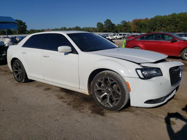 Photo 4 from auction – 2017 CHRYSLER 300 S with VIN 2C3CCABG8HH521497