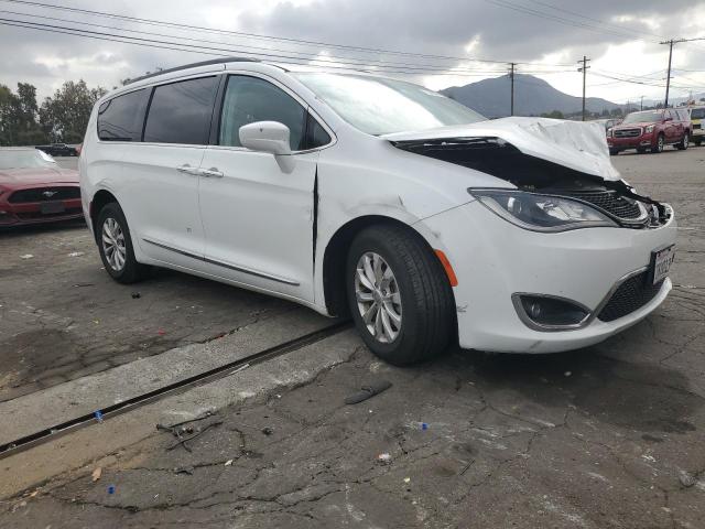 Photo 4 from auction – 2017 CHRYSLER PACIFICA T with VIN 2C4RC1BG7HR540669