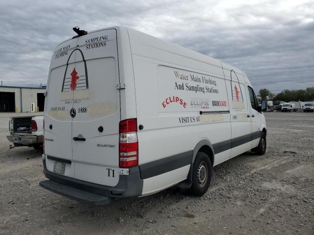 Photo 3 from auction – 2014 MERCEDES-BENZ SPRINTER 2 with VIN WD3PE8CC6E5875026