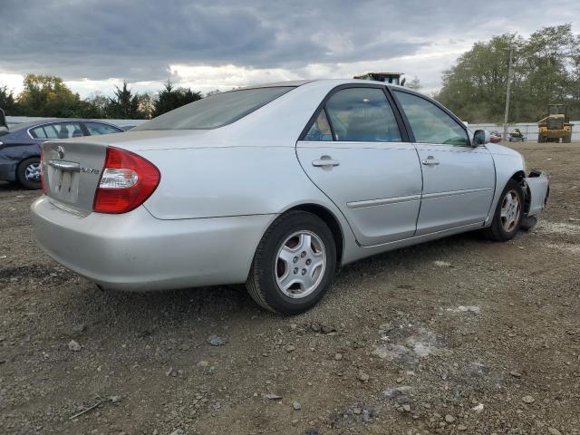 Photo 3 from auction – 2003 TOYOTA CAMRY LE with VIN 4T1BE32K23U641668