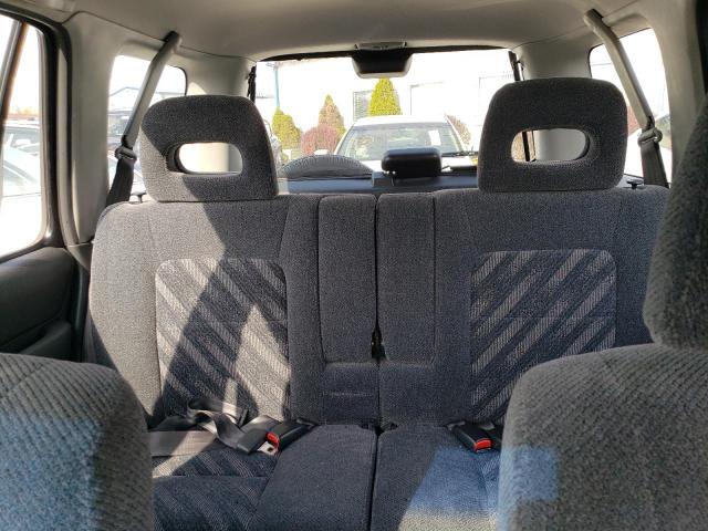 Photo 10 from auction – 2000 HONDA CR-V LX with VIN JHLRD1848YS020251