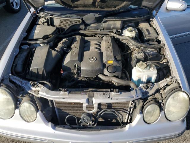 Photo 11 from auction – 2002 MERCEDES-BENZ E 320 with VIN WDBJF65J62B473415
