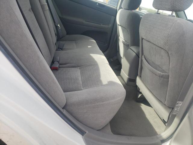 Photo 10 from auction – 2004 TOYOTA CAMRY LE with VIN JTDBE32K840265121