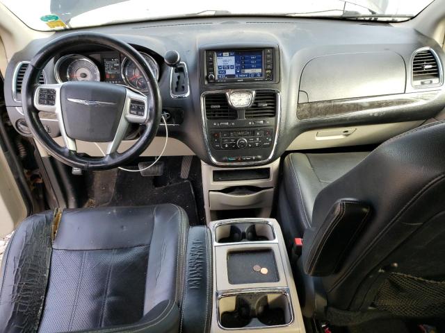Photo 8 from auction – 2011 CHRYSLER TOWN & COU with VIN 2A4RR8DG6BR630952