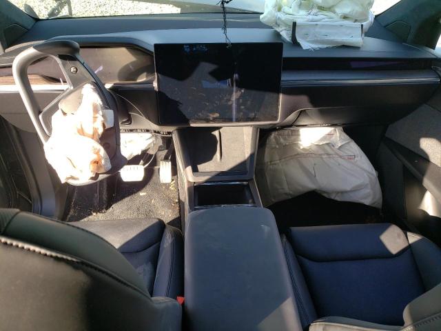 Photo 8 from auction – 2022 TESLA MODEL X with VIN 7SAXCBE5XNF333890