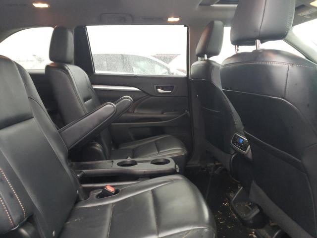Photo 11 from auction – 2015 TOYOTA HIGHLANDER with VIN 5TDJKRFHXFS163017