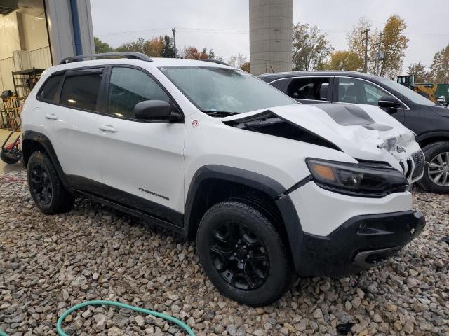 Photo 4 from auction – 2019 JEEP CHEROKEE T with VIN 1C4PJMBX2KD389037