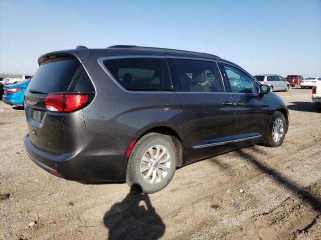 Photo 3 from auction – 2017 CHRYSLER PACIFICA T with VIN 2C4RC1BGXHR517077