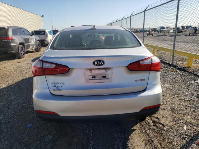 Foto 6 de la subasta – 2014 KIA FORTE EX con VIN KNAFX4A85E5234675