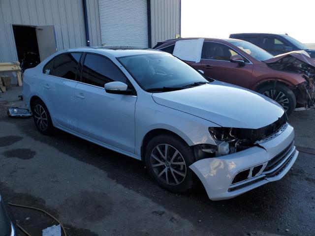 Photo 4 from auction – 2017 VOLKSWAGEN JETTA SE with VIN 3VWDB7AJXHM352133