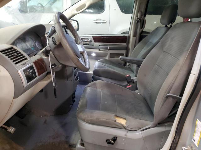 Photo 7 from auction – 2010 CHRYSLER TOWN & COU with VIN 2A4RR5DX1AR442823