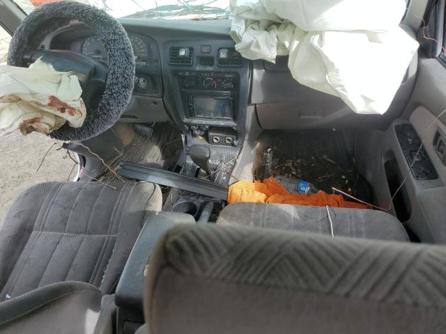 Photo 8 from auction – 2002 TOYOTA 4RUNNER SR with VIN JT3GN86R820224886