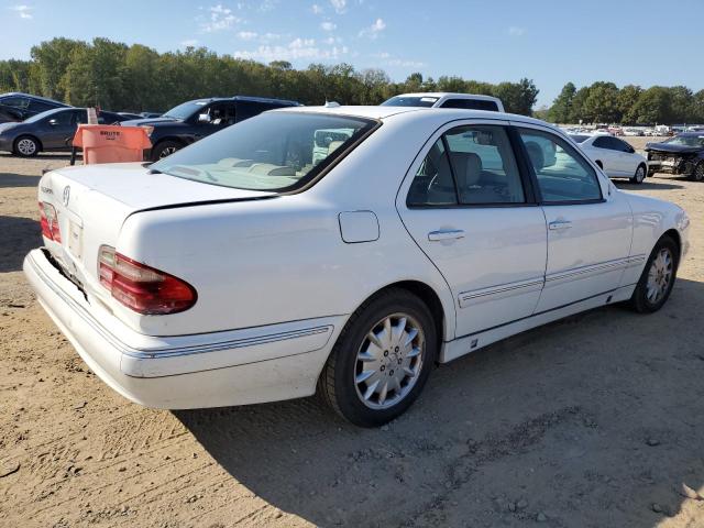 Photo 3 from auction – 2001 MERCEDES-BENZ E 320 with VIN WDBJF65J31B208286