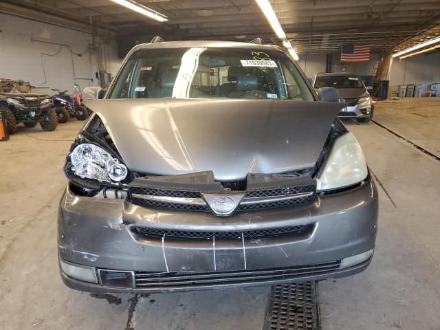 Photo 5 from auction – 2004 TOYOTA SIENNA XLE with VIN 5TDBA22C64S012228