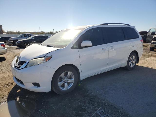 TOYOTA SIENNA LE 2013 with VIN 5TDKK3DC4DS395649 - Photo from auction