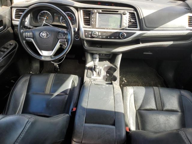 Photo 8 from auction – 2017 TOYOTA HIGHLANDER with VIN 5TDJZRFH1HS440300