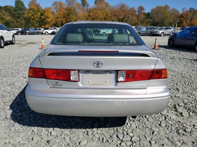 Photo 6 from auction – 2000 TOYOTA CAMRY CE with VIN 4T1BG28K0YU663123