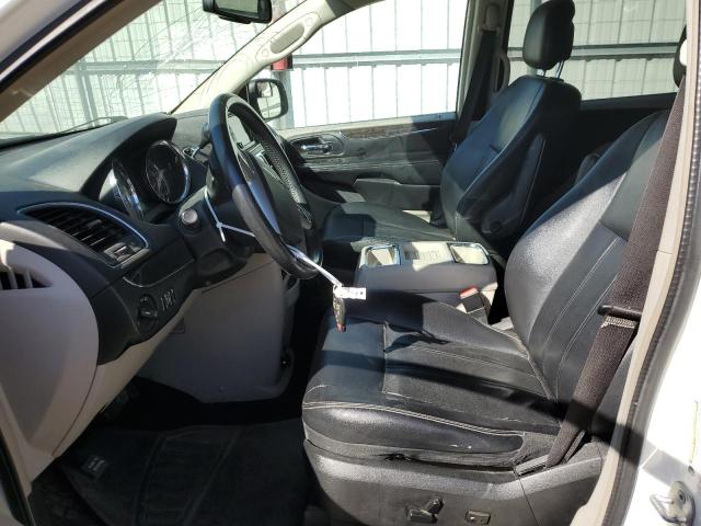 Photo 7 from auction – 2013 CHRYSLER TOWN & COU with VIN 2C4RC1BG3DR689204