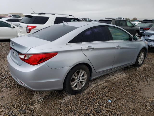 Photo 3 from auction – 2011 HYUNDAI SONATA GLS with VIN 5NPEB4AC5BH004812