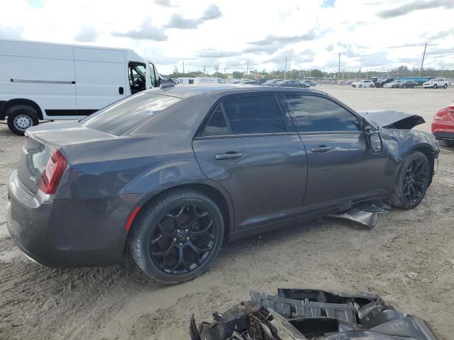 Photo 3 from auction – 2019 CHRYSLER 300 S with VIN 2C3CCABG5KH659098