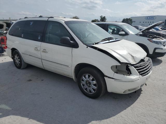 Photo 4 from auction – 2005 CHRYSLER TOWN & COU with VIN 2C8GP64L55R479433