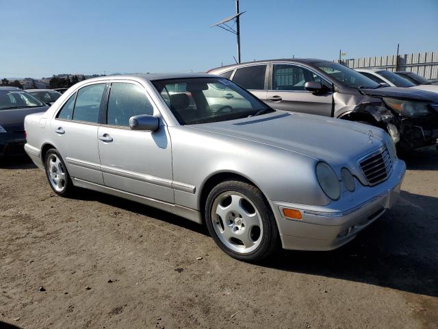 Photo 4 from auction – 2001 MERCEDES-BENZ E 430 with VIN WDBJF70J91B371571