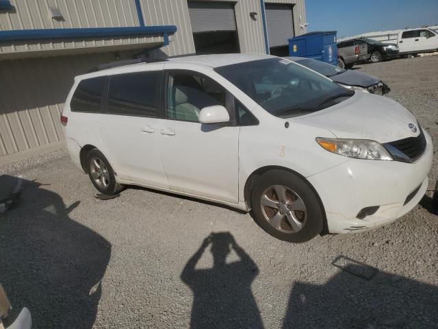 Photo 4 from auction – 2013 TOYOTA SIENNA LE with VIN 5TDKK3DC5DS309653