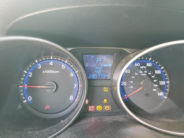 Photo 9 from auction – 2011 HYUNDAI TUCSON GLS with VIN KM8JU3AC5BU300613