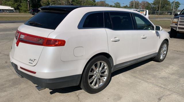 Photo 4 from auction – 2010 LINCOLN MKT with VIN 2LMHJ5AT1ABJ06754