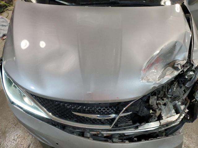 Photo 12 from auction – 2017 CHRYSLER PACIFICA L with VIN 2C4RC1GG1HR528932