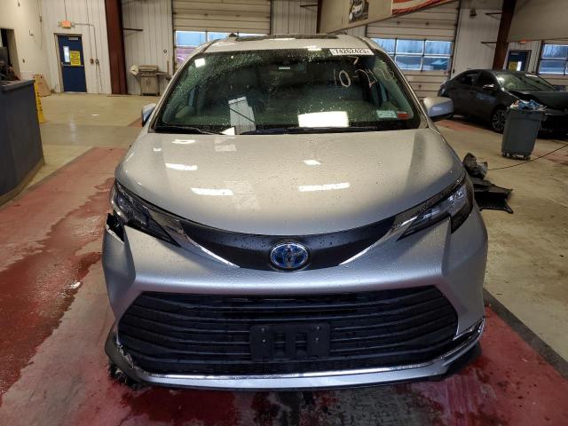 Photo 5 from auction – 2021 TOYOTA SIENNA XLE with VIN 5TDYSKFC0MS033349