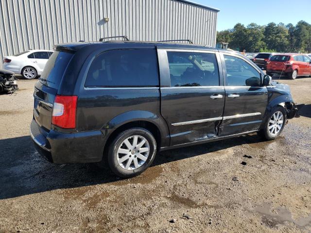Photo 3 from auction – 2011 CHRYSLER TOWN & COU with VIN 2A4RR8DG2BR688220