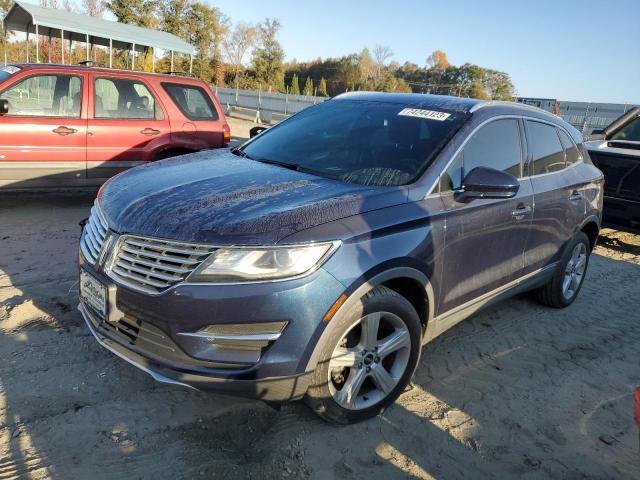 LINCOLN MKC PREMIE 2017 with VIN 5LMCJ1C99HUL03818 - Photo from auction