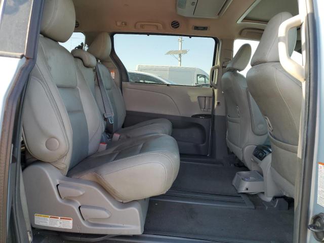 Photo 10 from auction – 2017 TOYOTA SIENNA XLE with VIN 5TDYZ3DC2HS799710