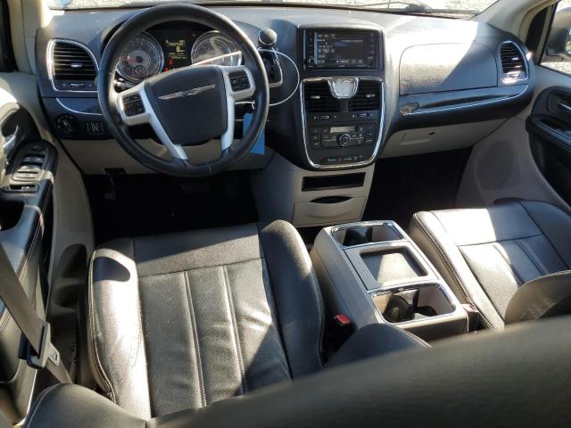 Photo 8 from auction – 2016 CHRYSLER TOWN & COU with VIN 2C4RC1BG1GR300922