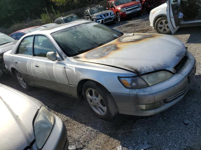 Photo 4 from auction – 2000 LEXUS ES 300 with VIN JT8BF28G2Y0257126