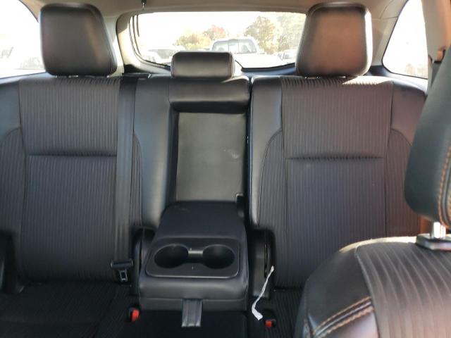 Photo 10 from auction – 2017 TOYOTA HIGHLANDER with VIN 5TDBZRFH8HS376342