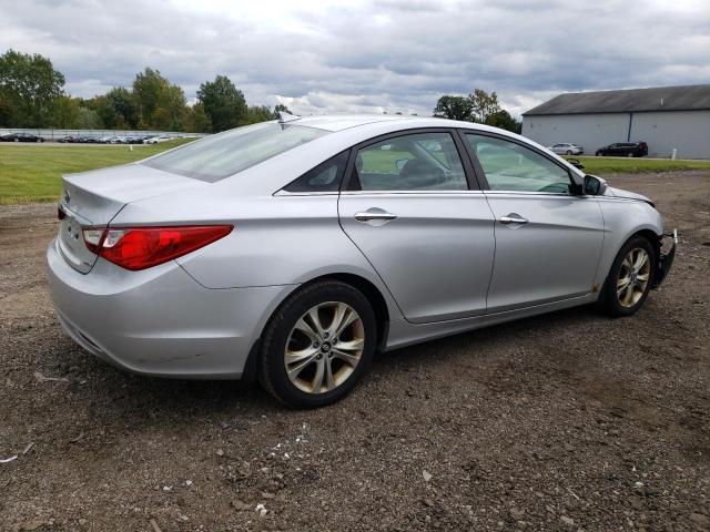 Photo 3 from auction – 2013 HYUNDAI SONATA SE with VIN 5NPEC4AC6DH516997