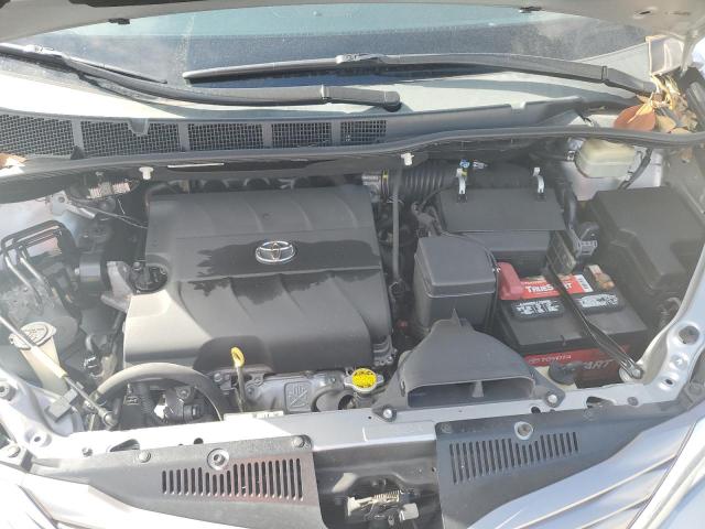 Photo 12 from auction – 2015 TOYOTA SIENNA XLE with VIN 5TDYK3DC8FS630535