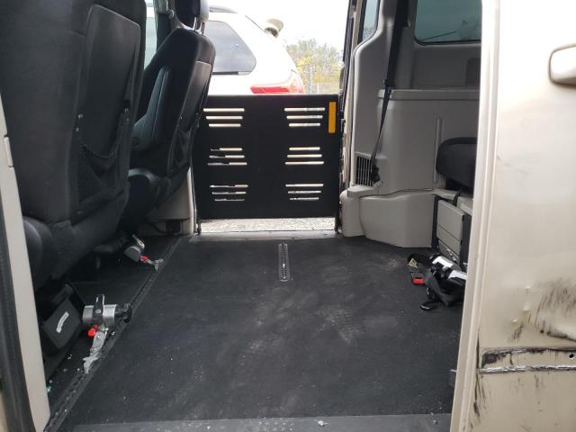 Photo 10 from auction – 2015 DODGE GRAND CARA with VIN 2C4RDGCG0FR717042