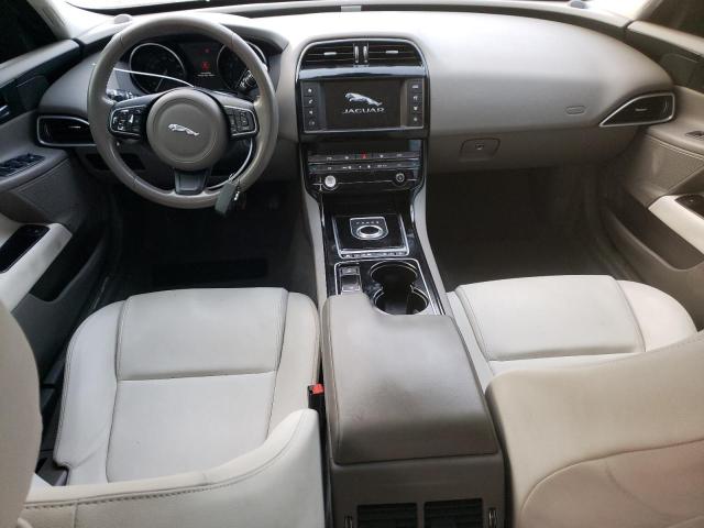 Photo 8 from auction – 2017 JAGUAR XE with VIN SAJAR4BG7HA951881