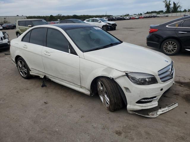 Photo 4 from auction – 2011 MERCEDES-BENZ C 300 with VIN WDDGF5EBXBF644549