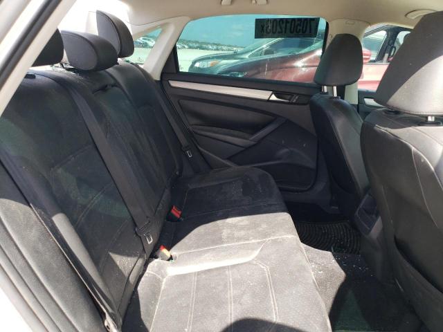 Photo 10 from auction – 2015 VOLKSWAGEN PASSAT S with VIN 1VWAS7A32FC021548