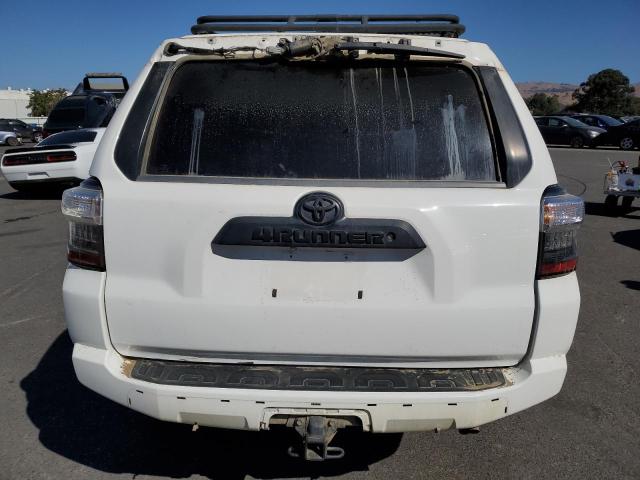 Photo 6 from auction – 2014 TOYOTA 4RUNNER SR with VIN JTEBU5JR1E5199914