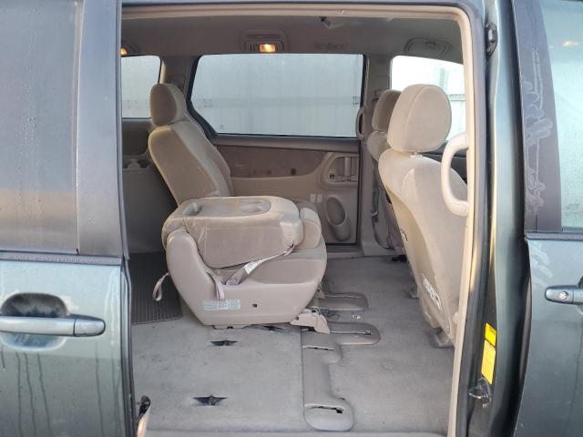 Photo 11 from auction – 2004 TOYOTA SIENNA CE with VIN 5TDZA23C24S217851