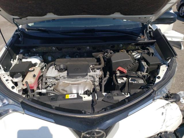 Photo 11 from auction – 2017 TOYOTA RAV4 LE with VIN JTMZFREVXHJ148290