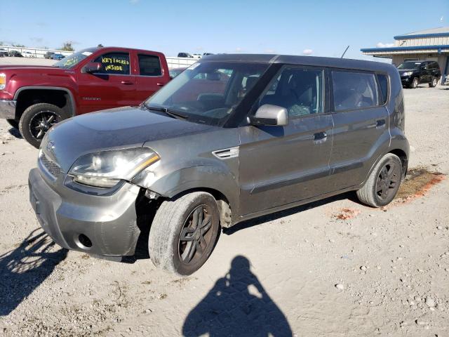 KIA SOUL + 2010 with VIN KNDJT2A28A7053304 - Photo from auction