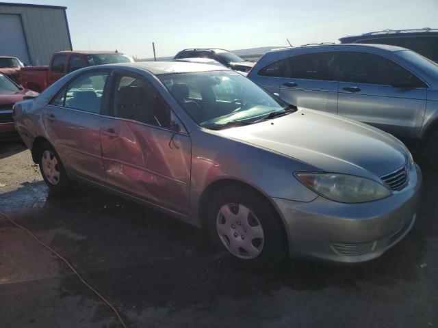 Photo 4 from auction – 2005 TOYOTA CAMRY LE with VIN 4T1BE30K65U516100